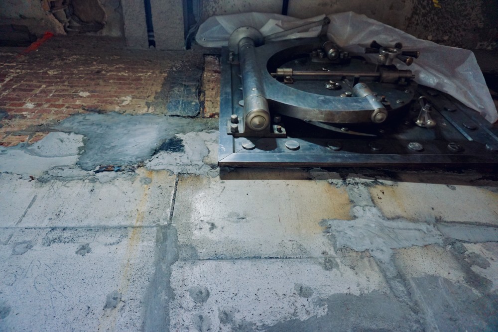 metalwheel Vault Door