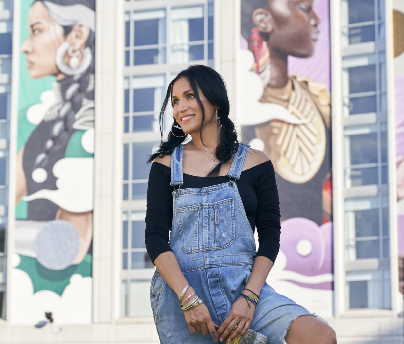 A photo of the artist MISS CHELOVE